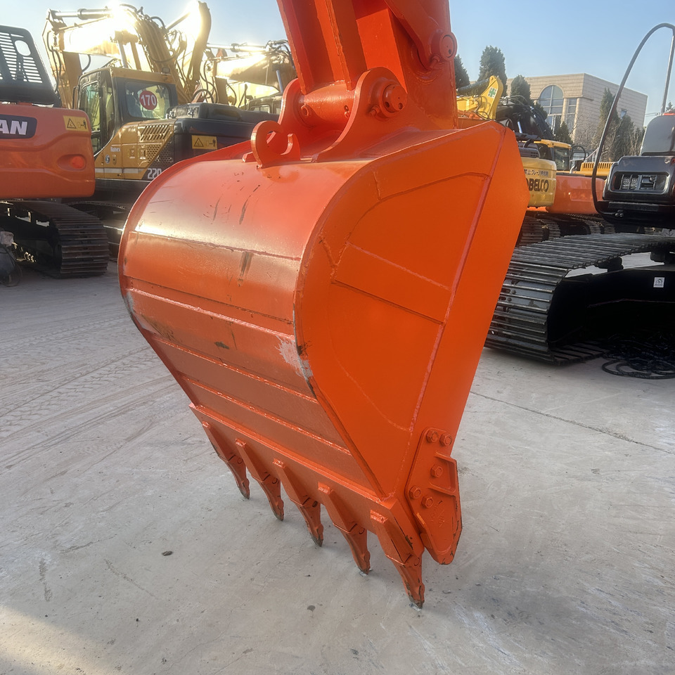 Hitachi ZX200-3 Excavator - Excavadora de cadenas: foto 4 Hitachi ZX200-3 Excavator - Excavadora de cadenas: foto 4