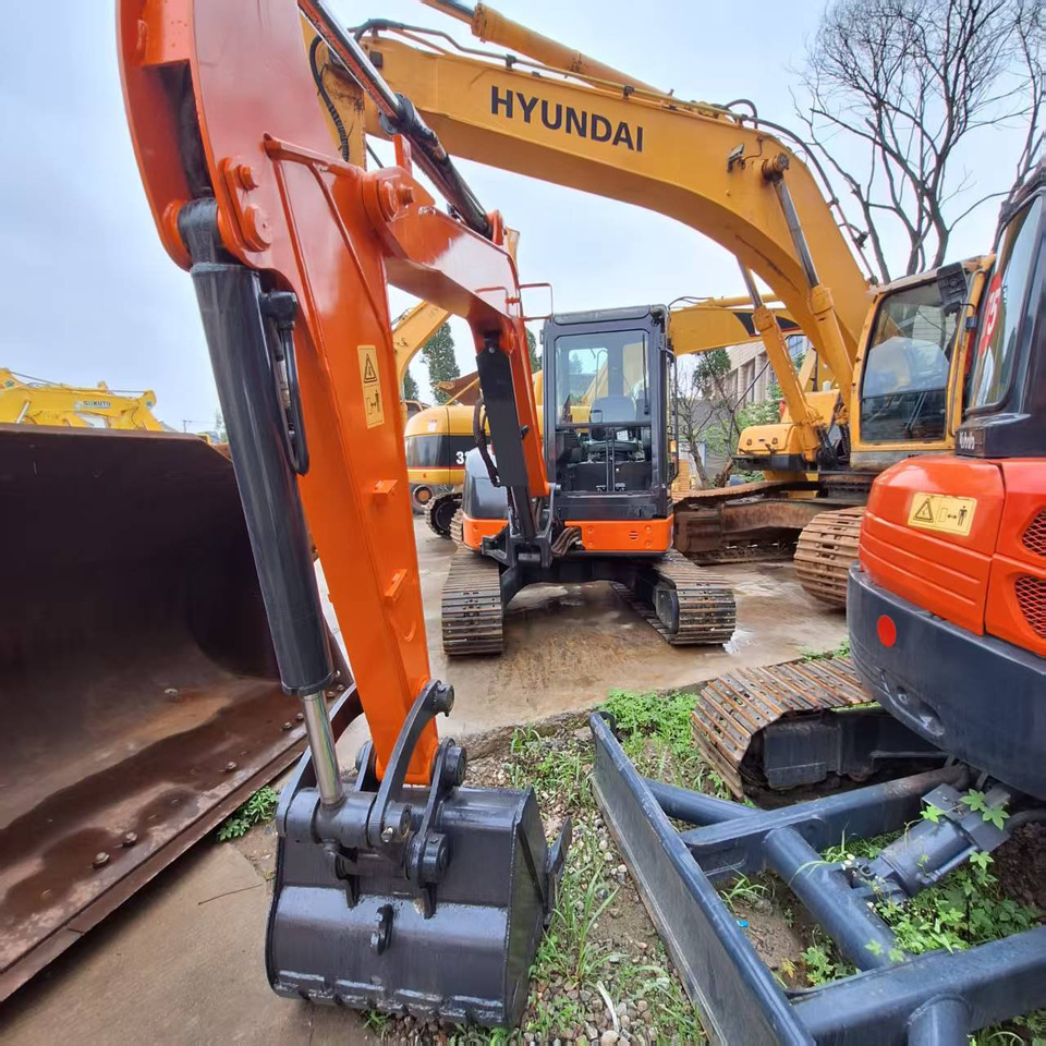 Hitachi ZX50 Excavator - Excavadora de cadenas: foto 1 Hitachi ZX50 Excavator - Excavadora de cadenas: foto 1