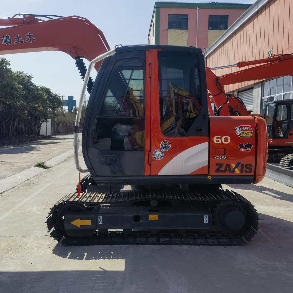 Hitachi ZX60 Excavator - Excavadora de cadenas: foto 2 Hitachi ZX60 Excavator - Excavadora de cadenas: foto 2