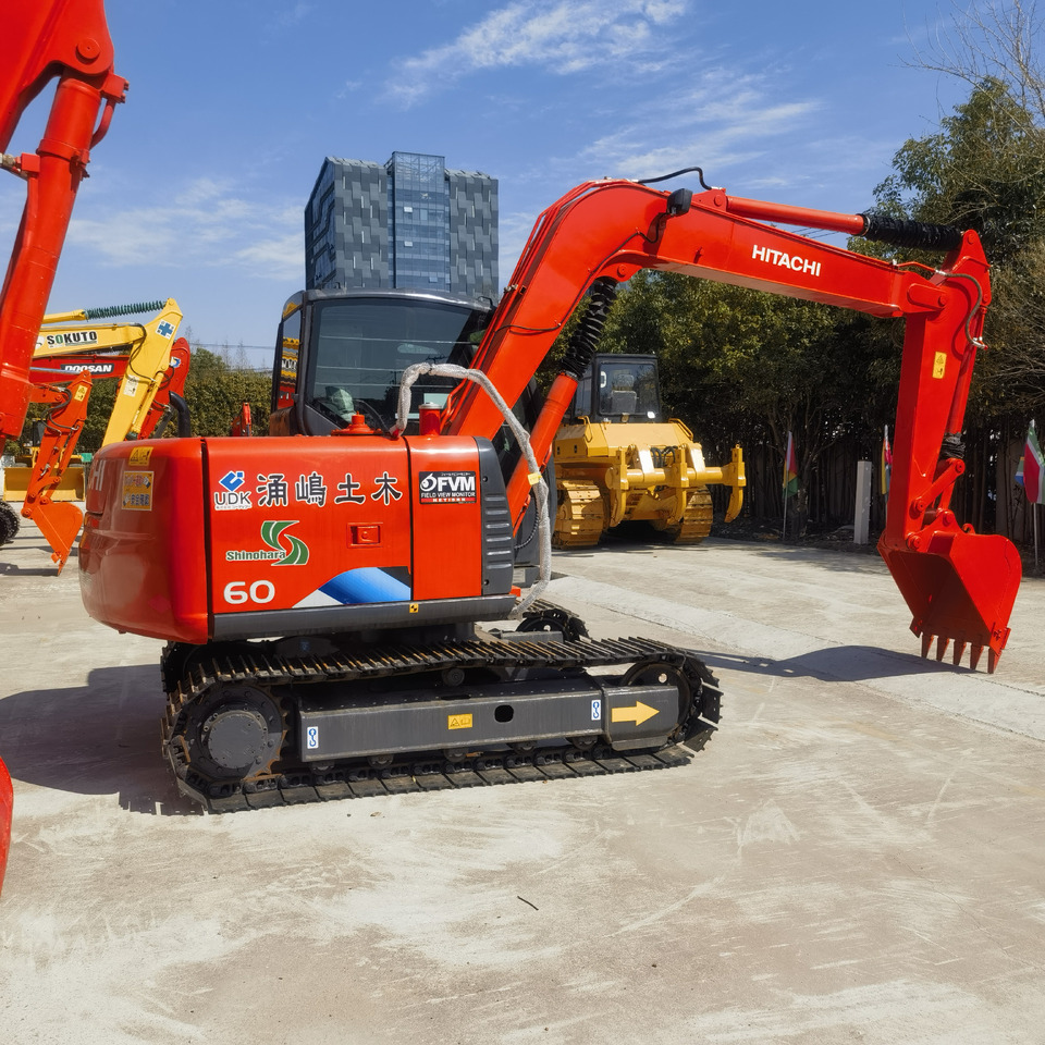 Hitachi ZX60 Excavator - Excavadora de cadenas: foto 2 Hitachi ZX60 Excavator - Excavadora de cadenas: foto 2