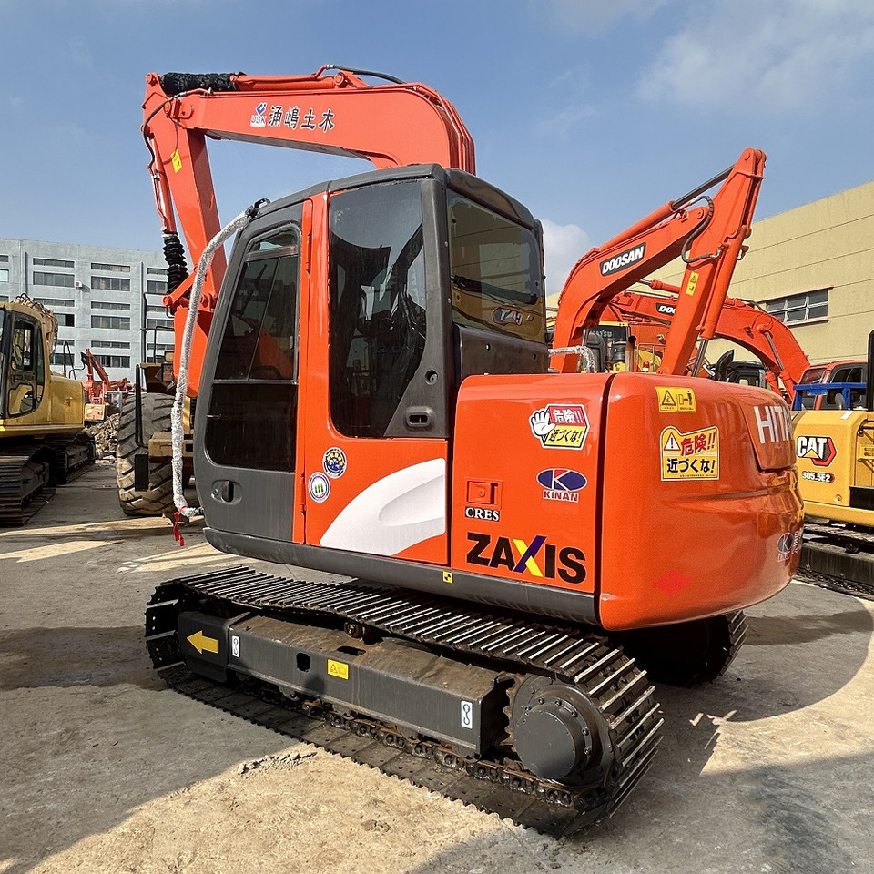 Hitachi ZX70 Excavator - Miniexcavadora: foto 1 Hitachi ZX70 Excavator - Miniexcavadora: foto 1