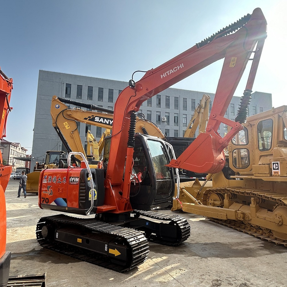 Hitachi ZX70 Excavator - Miniexcavadora: foto 2 Hitachi ZX70 Excavator - Miniexcavadora: foto 2