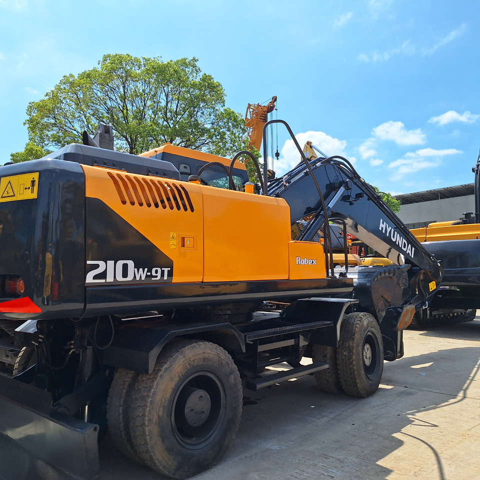 Hyundai 210w-9 wheel excavator - Excavadora de ruedas: foto 5 Hyundai 210w-9 wheel excavator - Excavadora de ruedas: foto 5