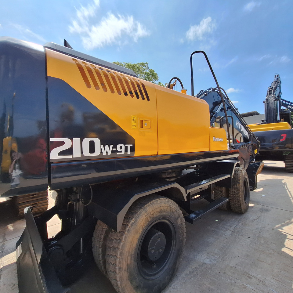Excavadora de ruedas Hyundai 210w-9 wheel excavator: foto 6