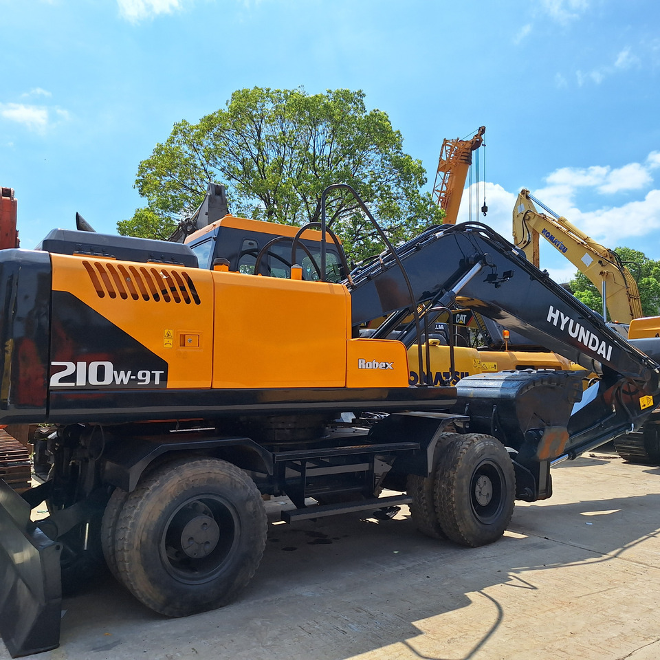Hyundai 210w-9T wheel excavator - Excavadora de ruedas: foto 3 Hyundai 210w-9T wheel excavator - Excavadora de ruedas: foto 3