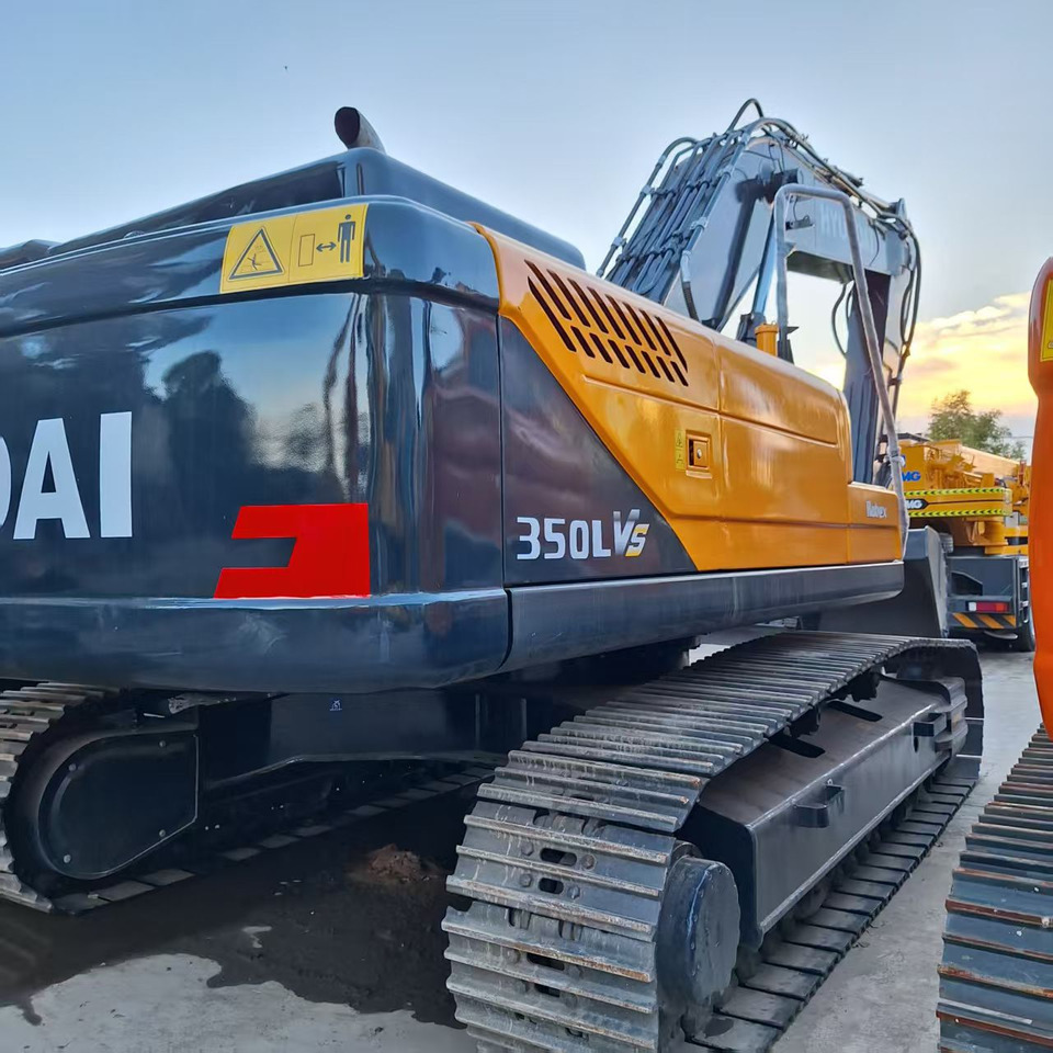 Hyundai 350LVS excavator - Excavadora de ruedas: foto 1 Hyundai 350LVS excavator - Excavadora de ruedas: foto 1