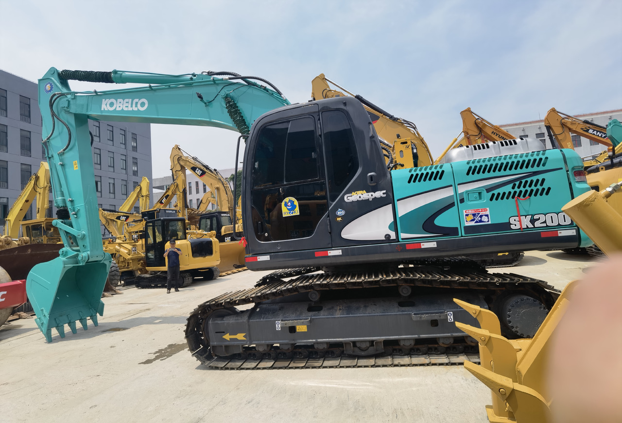 KOBELCO Kobelco SK200-8 Crawler excavator - Excavadora de cadenas: foto 5 KOBELCO Kobelco SK200-8 Crawler excavator - Excavadora de cadenas: foto 5
