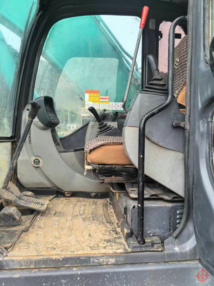 KOBELCO Kobelco SK200-8 Crawler excavator - Excavadora de cadenas: foto 5 KOBELCO Kobelco SK200-8 Crawler excavator - Excavadora de cadenas: foto 5
