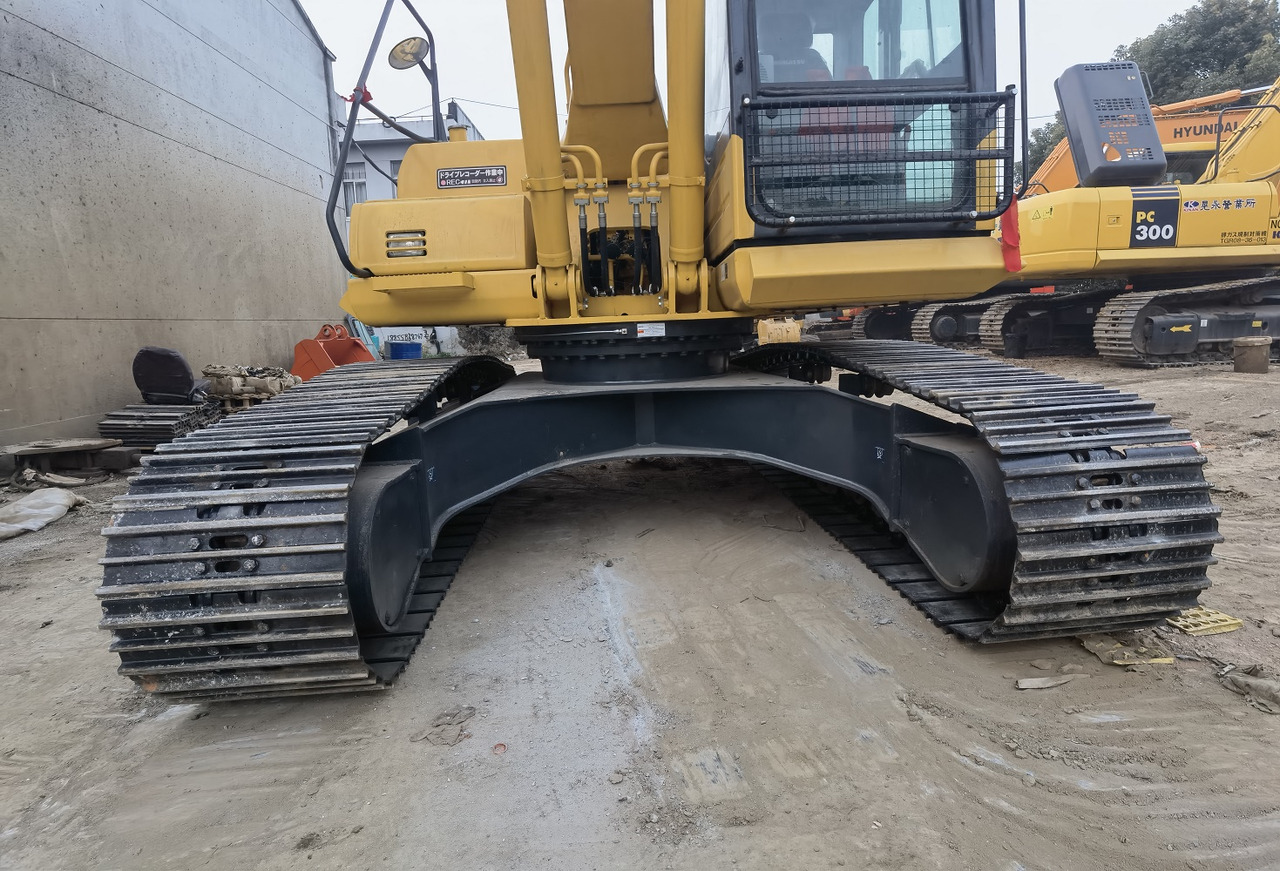 Komatsu PC200-8 Excavator - Excavadora de cadenas: foto 4 Komatsu PC200-8 Excavator - Excavadora de cadenas: foto 4