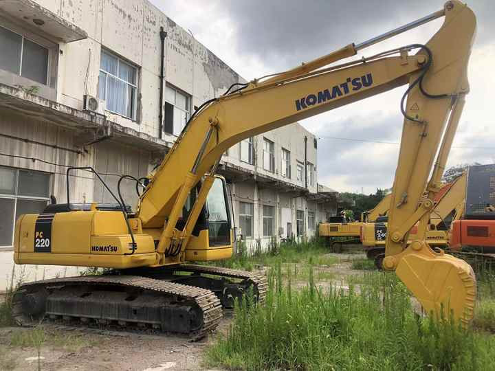 Komatsu PC220-7 - Excavadora de cadenas: foto 1 Komatsu PC220-7 - Excavadora de cadenas: foto 1