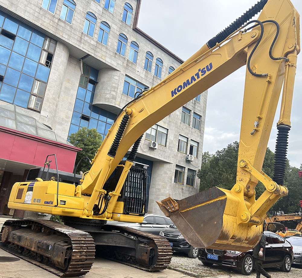 Komatsu PC400-8 excavator - Excavadora de cadenas: foto 4 Komatsu PC400-8 excavator - Excavadora de cadenas: foto 4