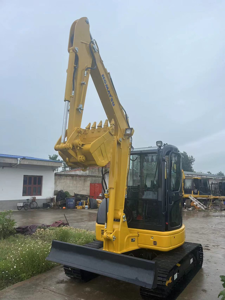 Komatsu PC55MR - Miniexcavadora: foto 1 Komatsu PC55MR - Miniexcavadora: foto 1