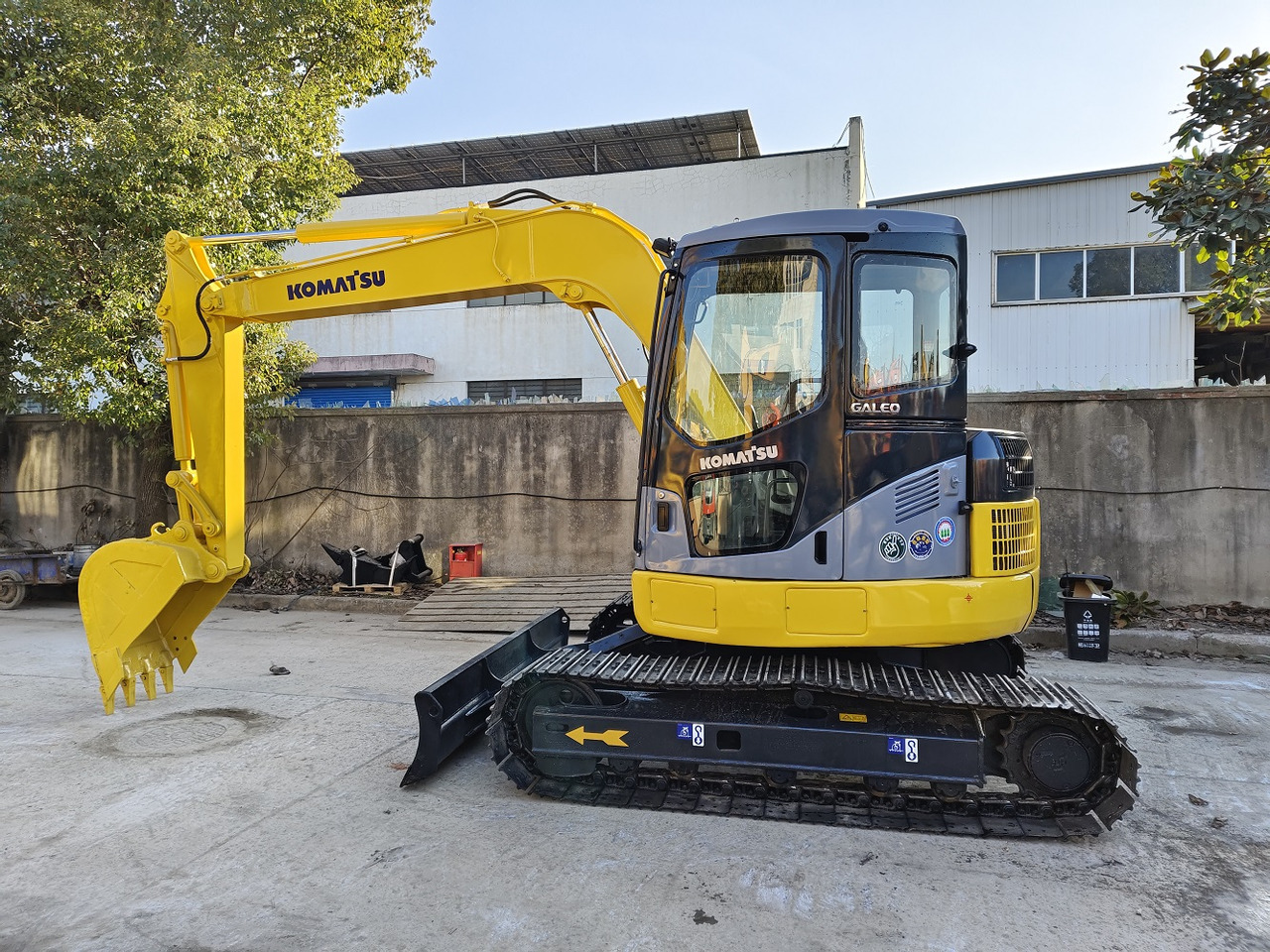 Komatsu pc78 Excavator - Excavadora de cadenas: foto 1 Komatsu pc78 Excavator - Excavadora de cadenas: foto 1