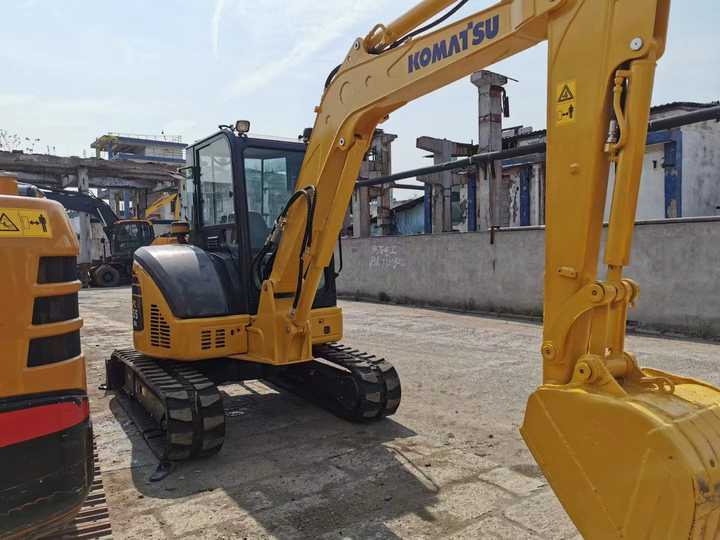 Orginal japan Brand Komatsu pc55MR-3 Used excavators pc55 mini excavator pc55MR excavator 5 tons Low price in stock - Miniexcavadora: foto 2 Orginal japan Brand Komatsu pc55MR-3 Used excavators pc55 mini excavator pc55MR excavator 5 tons Low price in stock - Miniexcavadora: foto 2