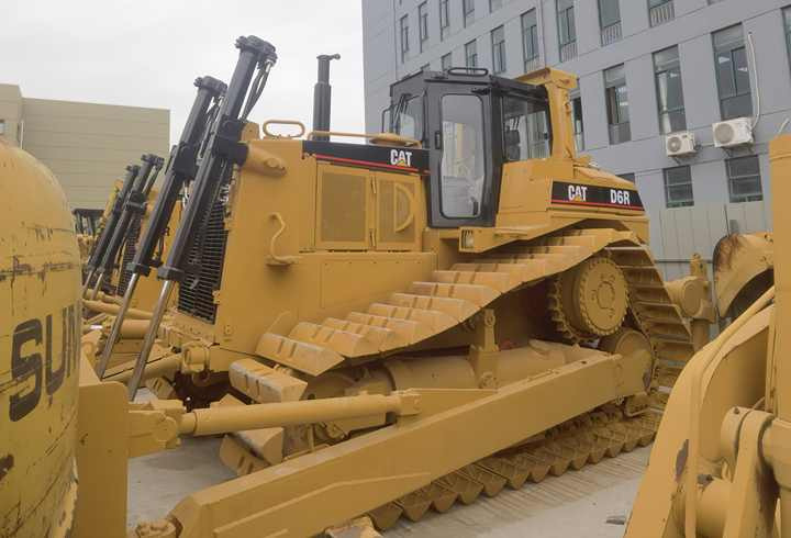 Original Japan Used CAT D6R Bulldozer Second Hand CAT D6R Bulldozer with fast delivery and low price for sale - Bulldozer: foto 5 Original Japan Used CAT D6R Bulldozer Second Hand CAT D6R Bulldozer with fast delivery and low price for sale - Bulldozer: foto 5