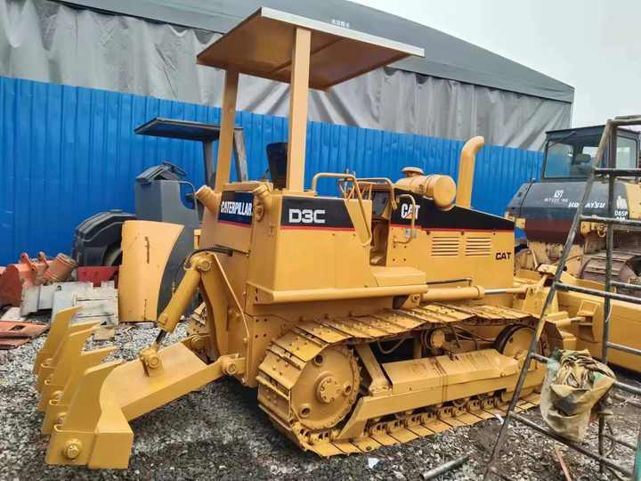 Original Japan Used Caterpillar D3C Crawler Bulldozer For sale - Bulldozer: foto 2 Original Japan Used Caterpillar D3C Crawler Bulldozer For sale - Bulldozer: foto 2