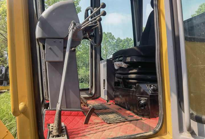 Original Japan caterpillar used motor grader 140H for sale CAT 140H 120H 120K second hand grader - Grader: foto 4 Original Japan caterpillar used motor grader 140H for sale CAT 140H 120H 120K second hand grader - Grader: foto 4
