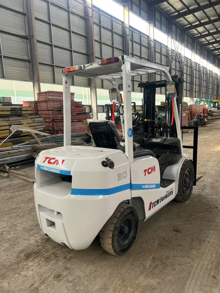 TCM FD30 Forklift - Carretilla elevadora diésel: foto 4 TCM FD30 Forklift - Carretilla elevadora diésel: foto 4