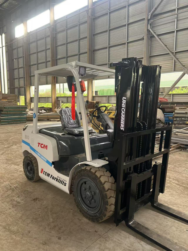 TCM FD30 Forklift - Carretilla elevadora diésel: foto 3 TCM FD30 Forklift - Carretilla elevadora diésel: foto 3