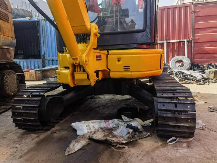 Used Komatsu PC70-8 mini digger original Japan Komatsu PC70 PC78 PC60 PC35mr PC40mr PC55mr small excavator on sale - Excavadora de cadenas: foto 4 Used Komatsu PC70-8 mini digger original Japan Komatsu PC70 PC78 PC60 PC35mr PC40mr PC55mr small excavator on sale - Excavadora de cadenas: foto 4