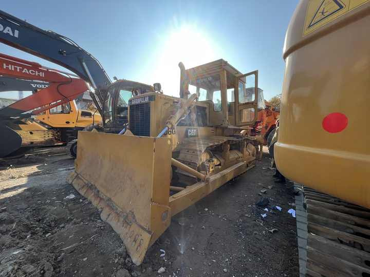 Cat d6g crawler tractor Cat D6g bullDozer Used high quality cat d6r d6g d7g dozer cheap for sale - Bulldozer: foto 2 Cat d6g crawler tractor Cat D6g bullDozer Used high quality cat d6r d6g d7g dozer cheap for sale - Bulldozer: foto 2