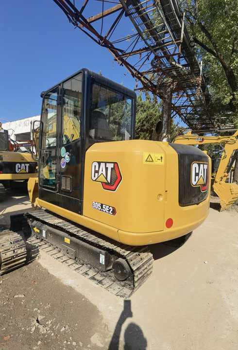 Original Japan earth moving used mini excavator CAT 305.5E2 with high quality cheap for sale - Excavadora de cadenas: foto 2 Original Japan earth moving used mini excavator CAT 305.5E2 with high quality cheap for sale - Excavadora de cadenas: foto 2