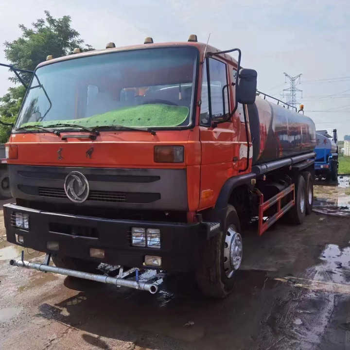 Used 20m3 water spray bowser tanker sprinkler tank truck for sale - Camión cisterna: foto 1 Used 20m3 water spray bowser tanker sprinkler tank truck for sale - Camión cisterna: foto 1
