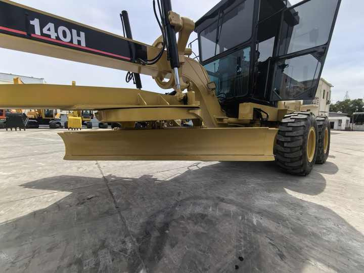 Used caterpillar 140h grader grader machine used original caterpillar 140h for sale - Grader: foto 2 Used caterpillar 140h grader grader machine used original caterpillar 140h for sale - Grader: foto 2