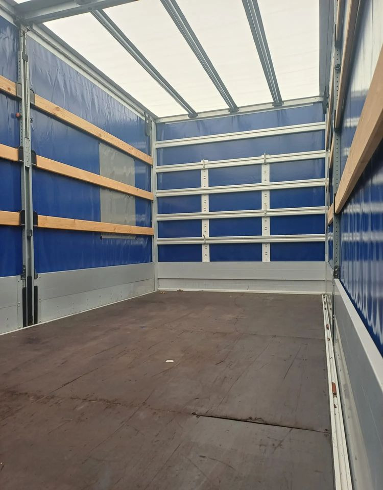 Renault Master 10 palet na poduszkach - Furgoneta con lona: foto 4 Renault Master 10 palet na poduszkach - Furgoneta con lona: foto 4