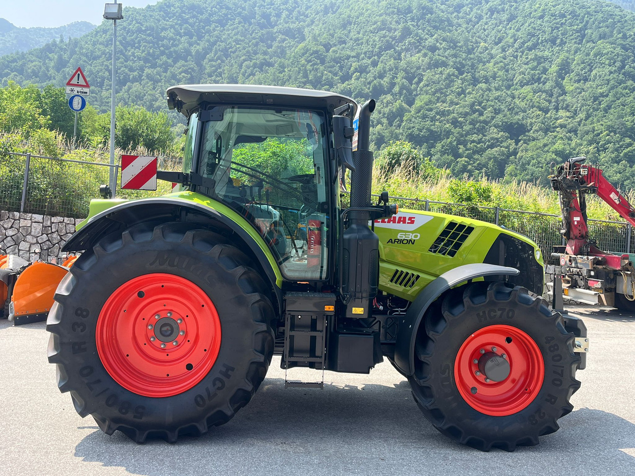 CLAAS ARION 630 - Tractor: foto 4 CLAAS ARION 630 - Tractor: foto 4