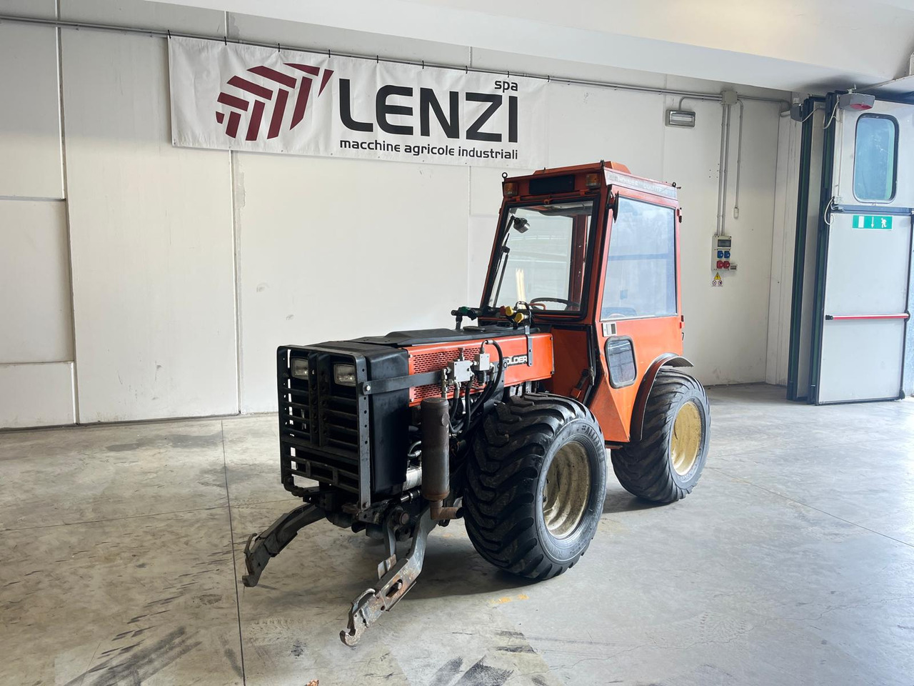 HOLDER CULTITRAC 411 - Tractor: foto 2 HOLDER CULTITRAC 411 - Tractor: foto 2