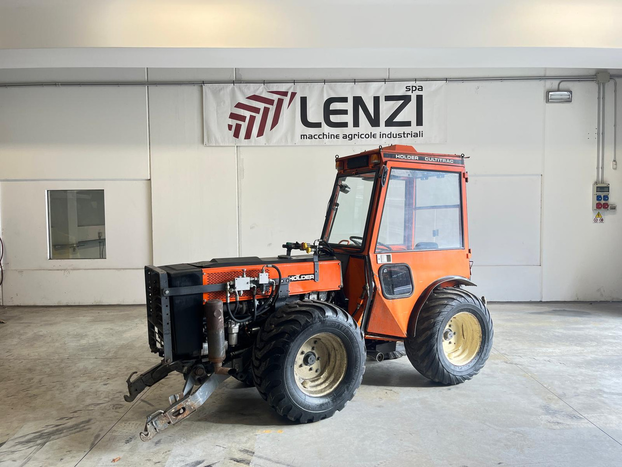 HOLDER CULTITRAC 411 - Tractor: foto 1 HOLDER CULTITRAC 411 - Tractor: foto 1