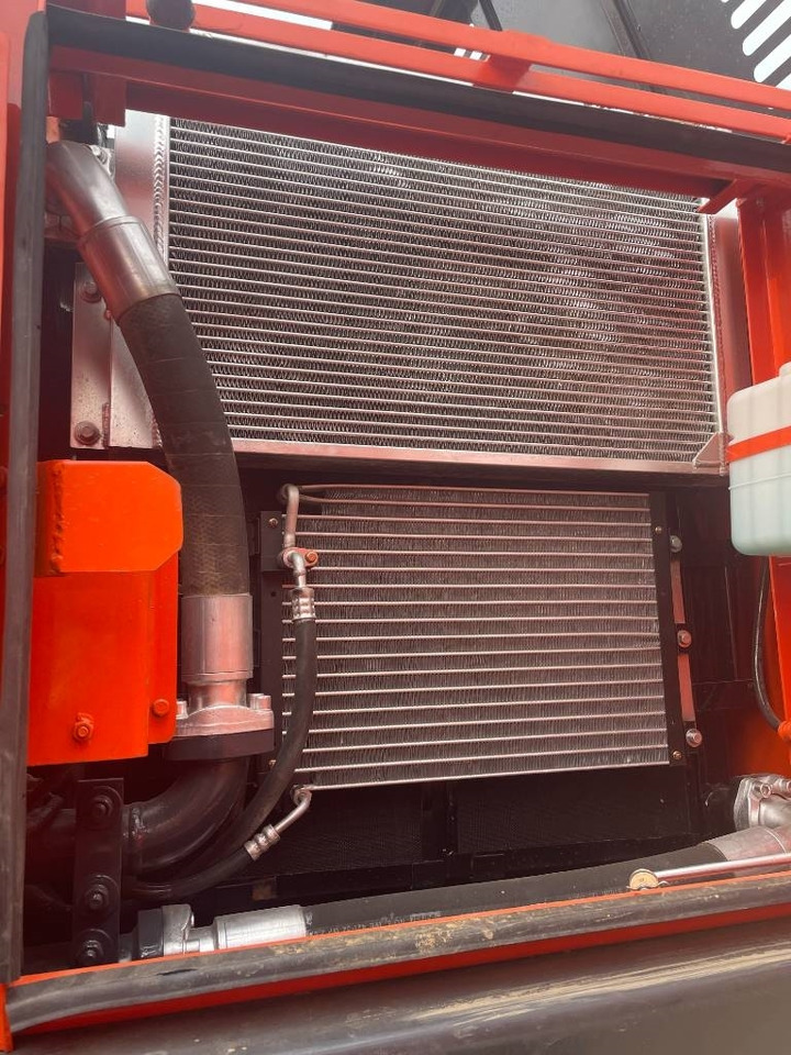 Doosan DX 225 - Excavadora de cadenas: foto 4 Doosan DX 225 - Excavadora de cadenas: foto 4