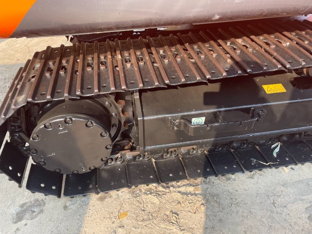 Hitachi ZX 130 - Excavadora de cadenas: foto 4 Hitachi ZX 130 - Excavadora de cadenas: foto 4