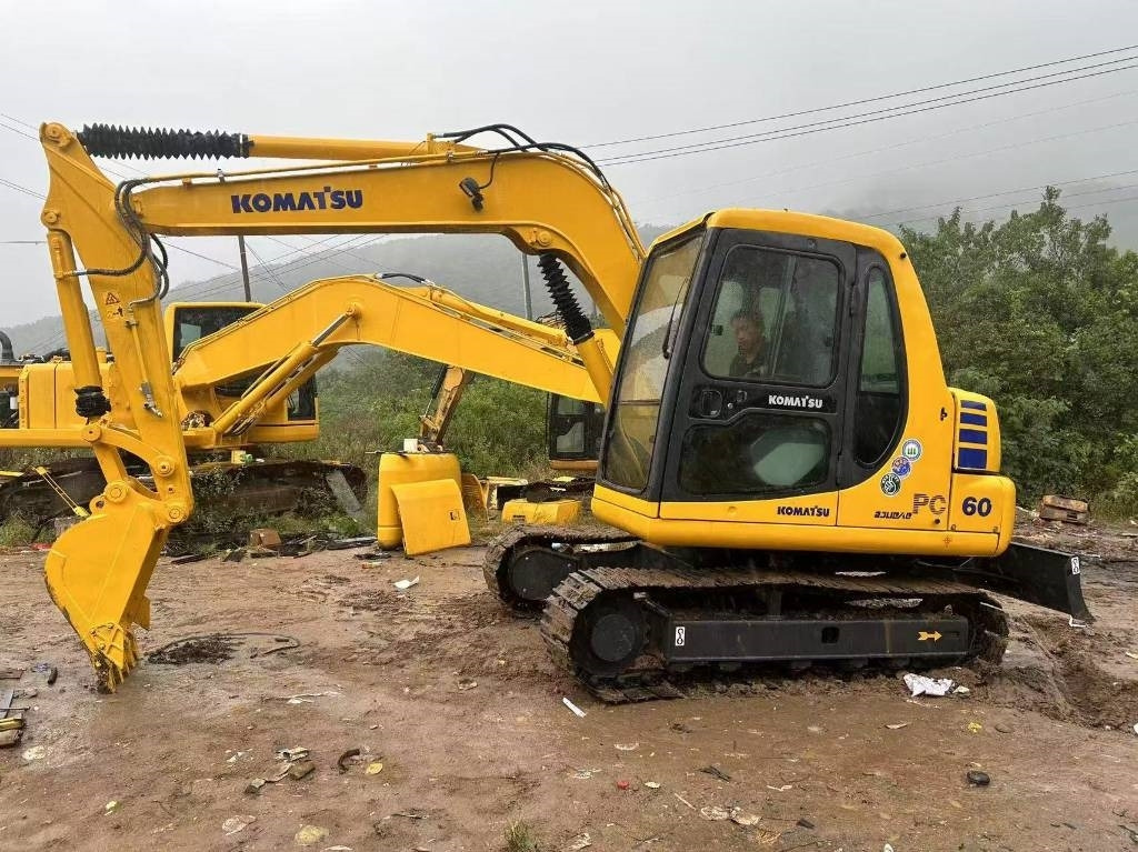 Komatsu PC 60 - Miniexcavadora: foto 2 Komatsu PC 60 - Miniexcavadora: foto 2