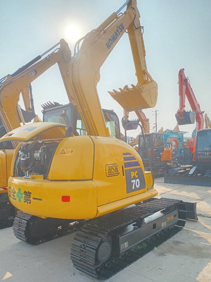 Komatsu PC 70 - Miniexcavadora: foto 1 Komatsu PC 70 - Miniexcavadora: foto 1