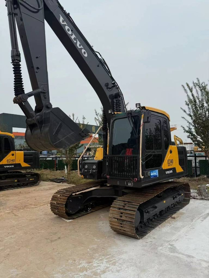 Volvo EC 140 - Excavadora de cadenas: foto 1 Volvo EC 140 - Excavadora de cadenas: foto 1