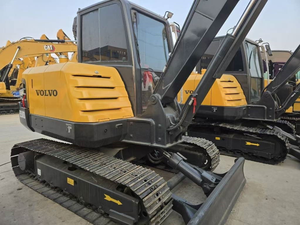 Volvo EC 60 - Excavadora de cadenas: foto 2 Volvo EC 60 - Excavadora de cadenas: foto 2