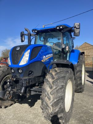 New Holland T7.210 - Tractor: foto 2 New Holland T7.210 - Tractor: foto 2
