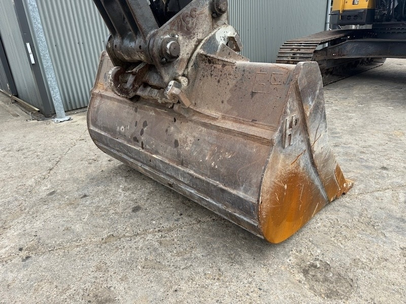 Excavadora de cadenas Volvo ECR 305 C L: foto 14