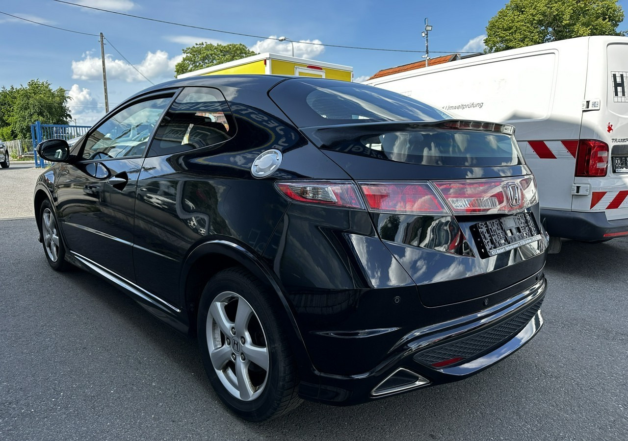 Honda Civic VIII Honda Civic 1.4 i-VTEC Type S - Coche: foto 4 Honda Civic VIII Honda Civic 1.4 i-VTEC Type S - Coche: foto 4