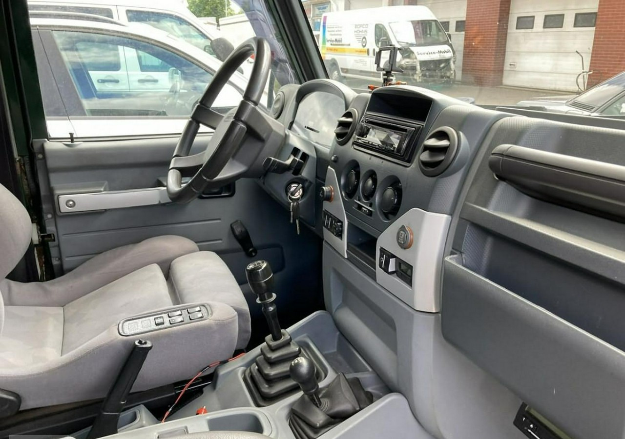 Iveco Massif Iveco 3.0 HPI 4X4 Klima Massif Santana Ciężarowy 2009 - Furgón: foto 5 Iveco Massif Iveco 3.0 HPI 4X4 Klima Massif Santana Ciężarowy 2009 - Furgón: foto 5