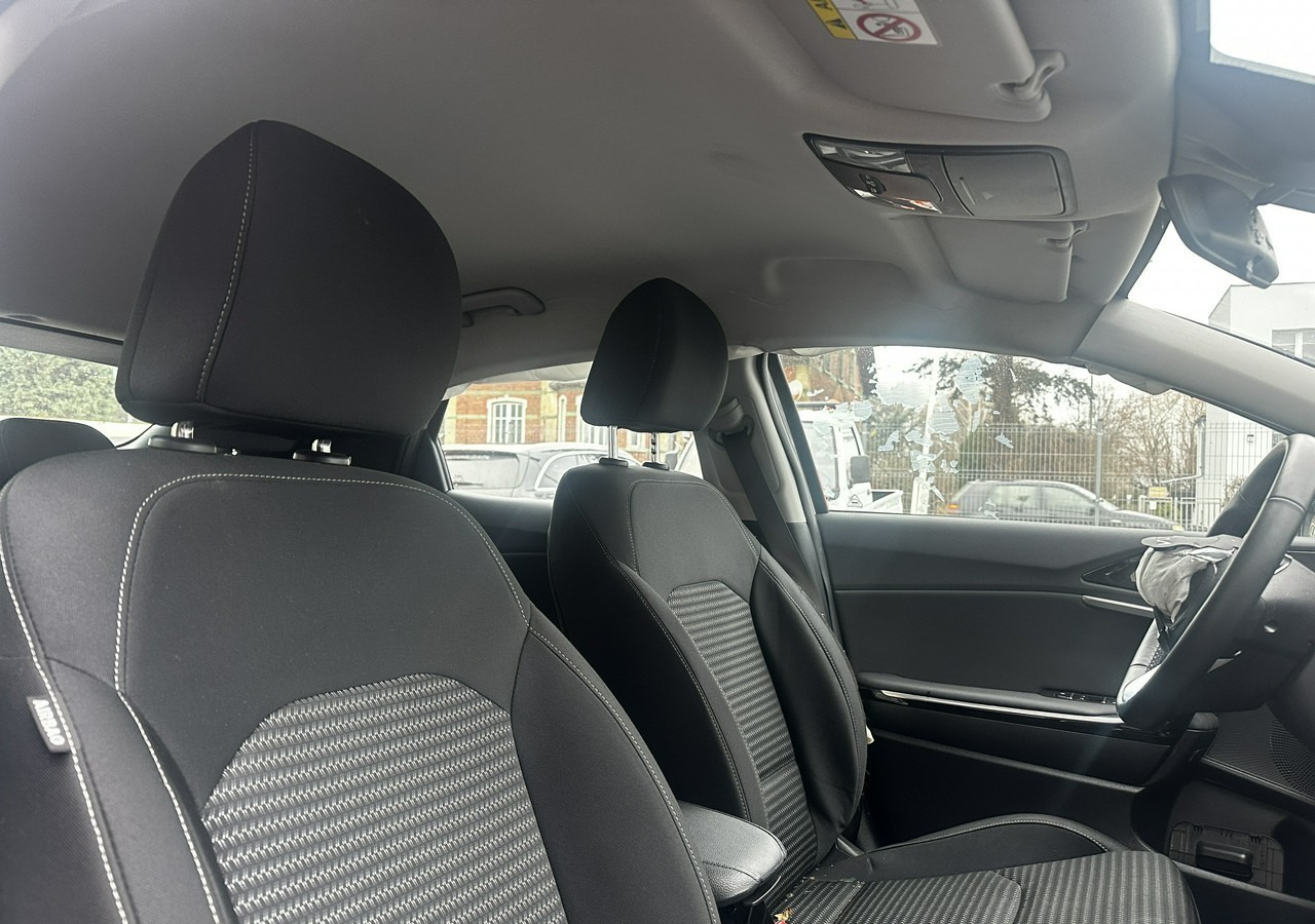 Hatchback Kia Xceed 1.6 GDI Hybryda Plug-in 50 km na prądzie 2022: foto 16