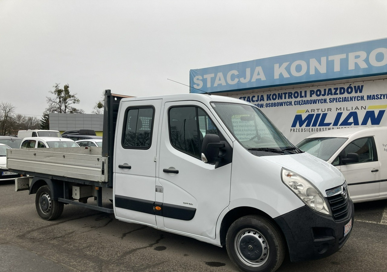 Opel Movano Opel Movano 2,3 Maxi dokka doka Brygadówka 2011 - Furgoneta caja abierta, Furgoneta combi: foto 1 Opel Movano Opel Movano 2,3 Maxi dokka doka Brygadówka 2011 - Furgoneta caja abierta, Furgoneta combi: foto 1