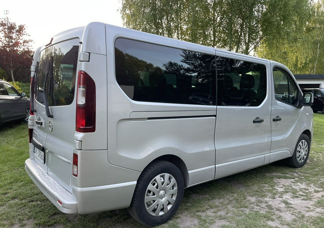 Opel Vivaro III Opel Vivaro 1.6-125KM Long 2x Klima Model 2019 - Coche: foto 5 Opel Vivaro III Opel Vivaro 1.6-125KM Long 2x Klima Model 2019 - Coche: foto 5