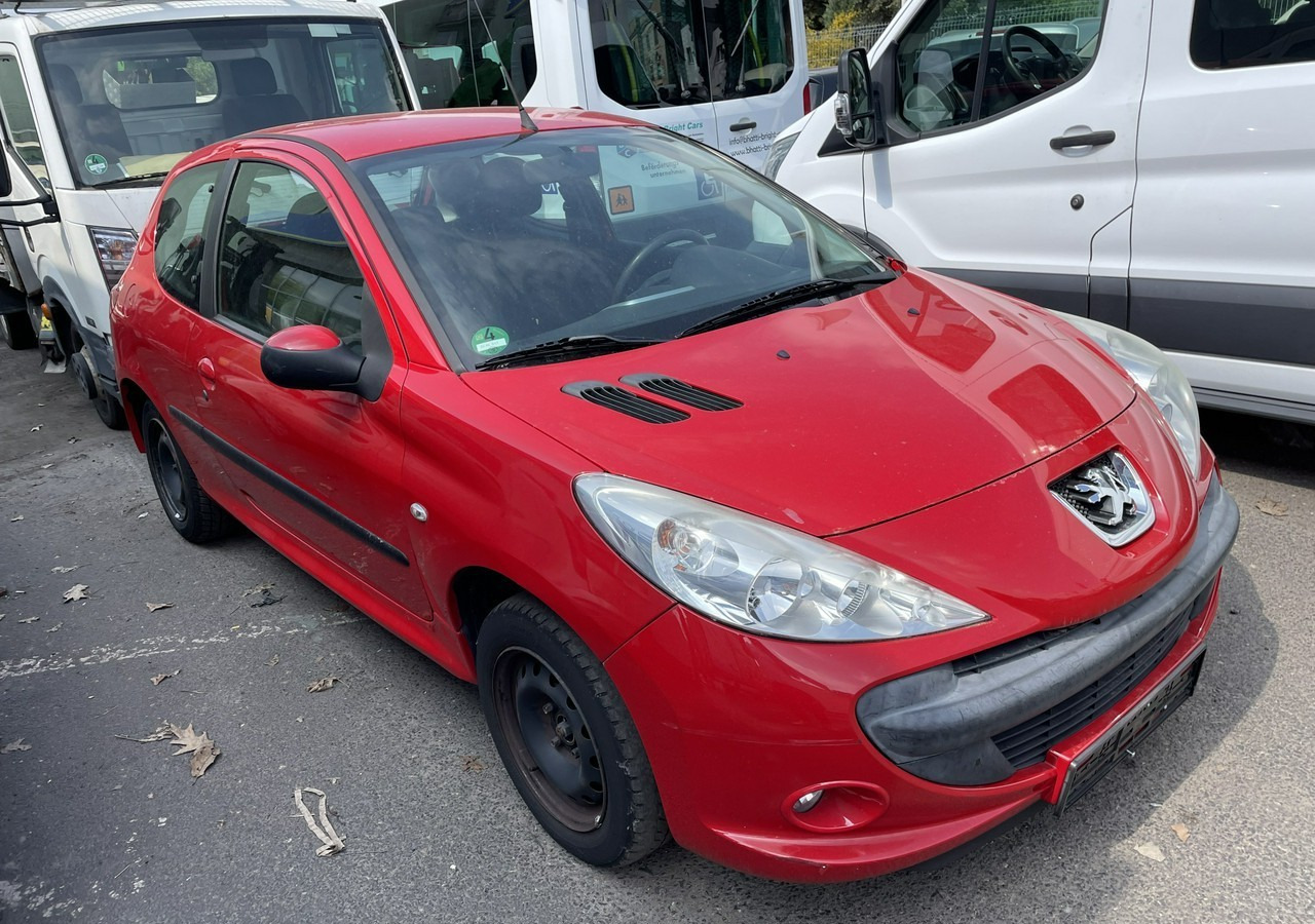 Peugeot 206 206+ Peugeot 206+ 1.4-73KM Klima 123290km 2012r - Coche: foto 2 Peugeot 206 206+ Peugeot 206+ 1.4-73KM Klima 123290km 2012r - Coche: foto 2