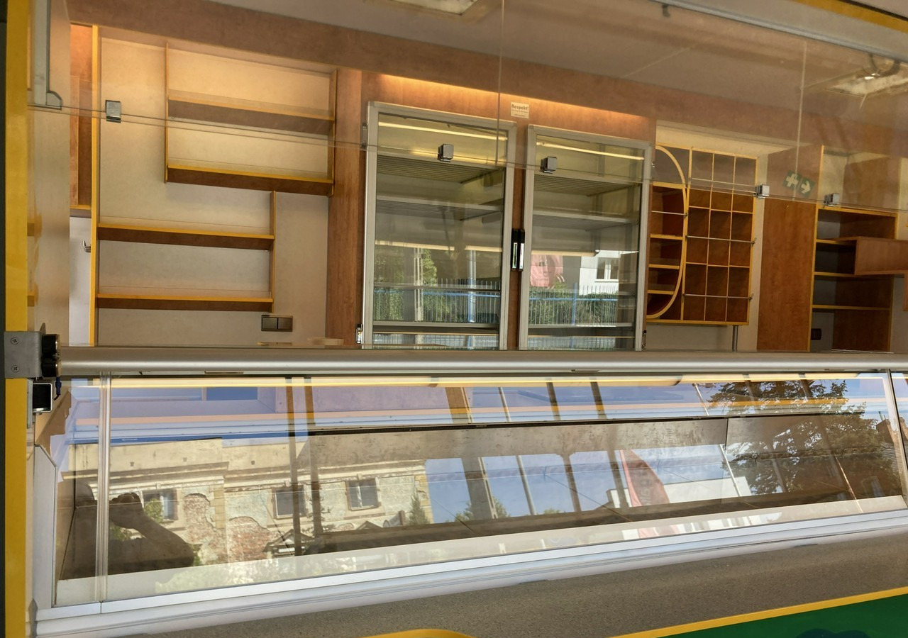 Camión tienda Renault Master Autosklep wędlin sklep bar Gastronomiczny Food Truck Foodtruck Borco: foto 6