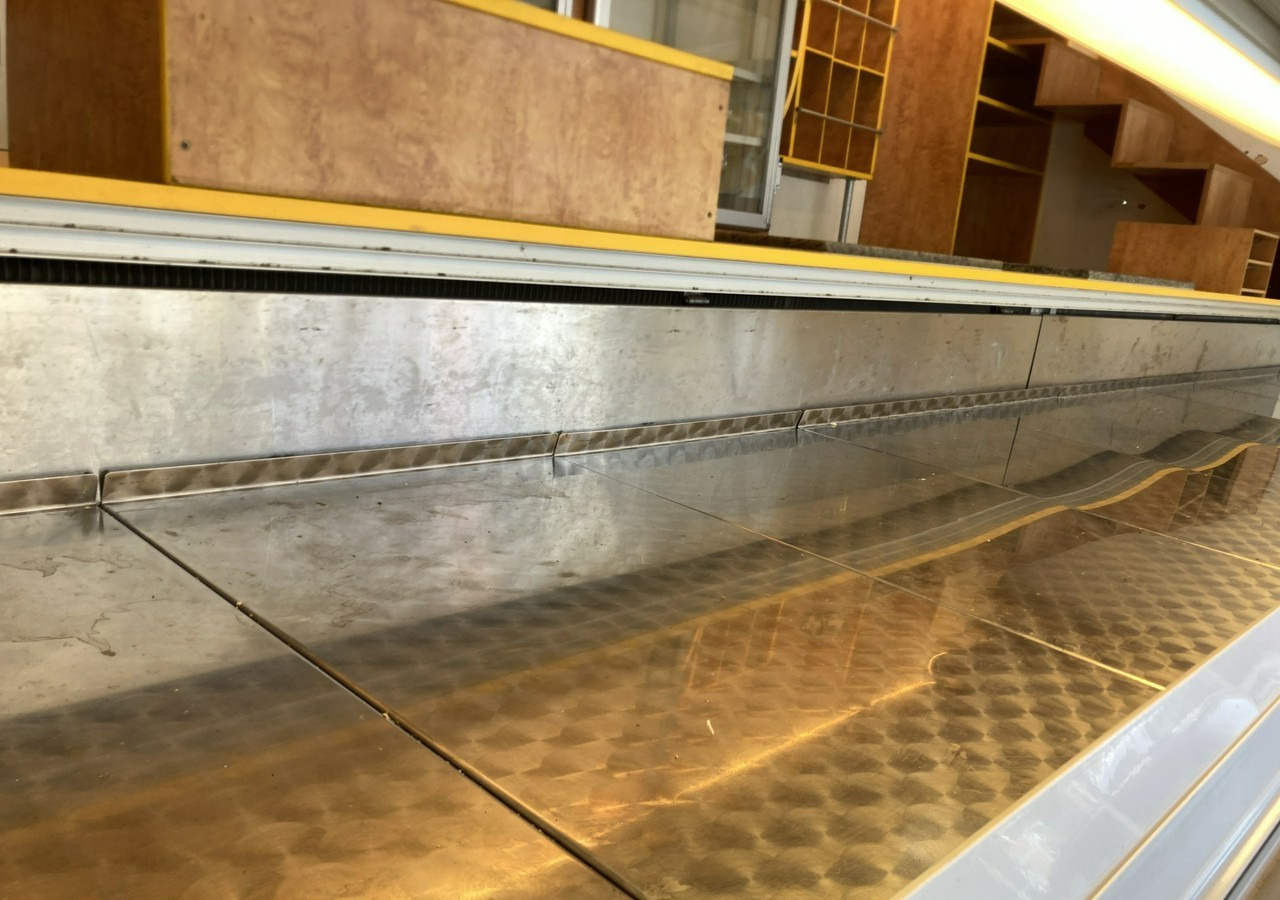 Camión tienda Renault Master Autosklep wędlin sklep bar Gastronomiczny Food Truck Foodtruck Borco: foto 13