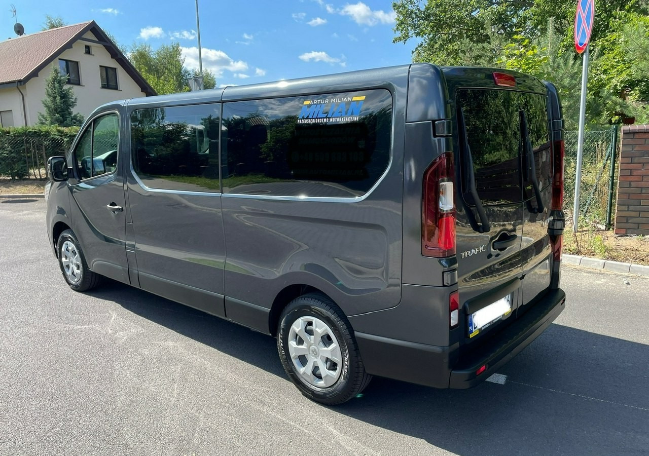 Renault Trafic III 2.0dci 150KM 9-osobowy do przewozu niepełnosprawnych RAMPA 2022 PFRO - Coche: foto 4 Renault Trafic III 2.0dci 150KM 9-osobowy do przewozu niepełnosprawnych RAMPA 2022 PFRO - Coche: foto 4
