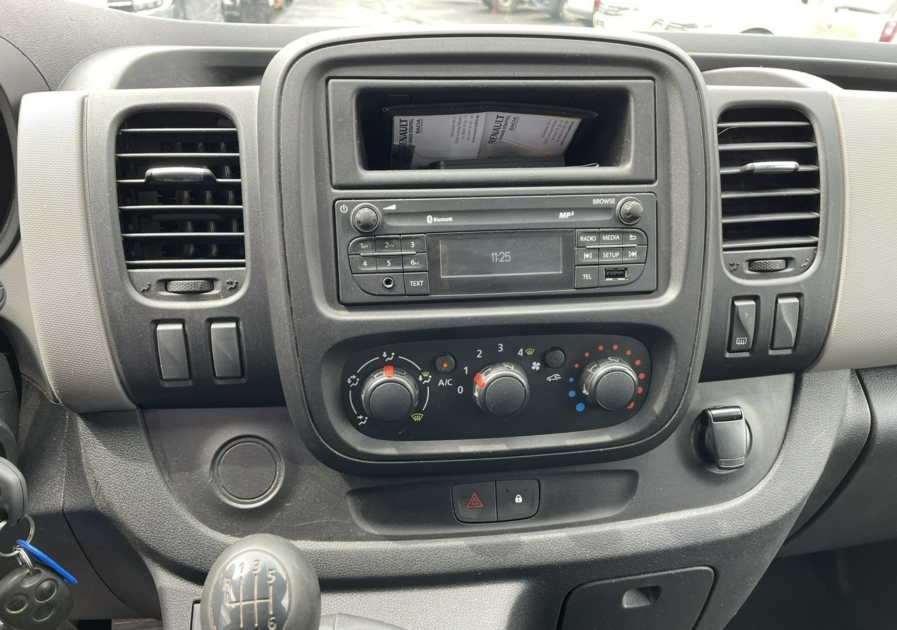 Renault Trafic Renault Trafic 1.6-120KM Klima 2018 - Furgón: foto 3 Renault Trafic Renault Trafic 1.6-120KM Klima 2018 - Furgón: foto 3